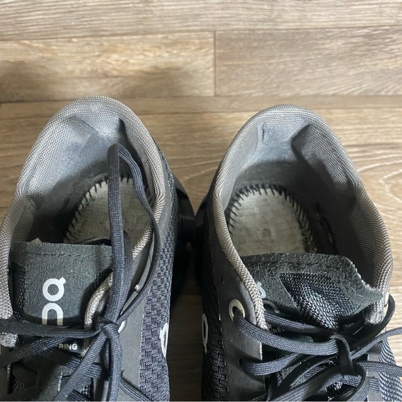 On Running Sneakers Womens 10.5 Cloudflow Black Asphalt Mesh Trainer Lightweight - Picture 5 of 7